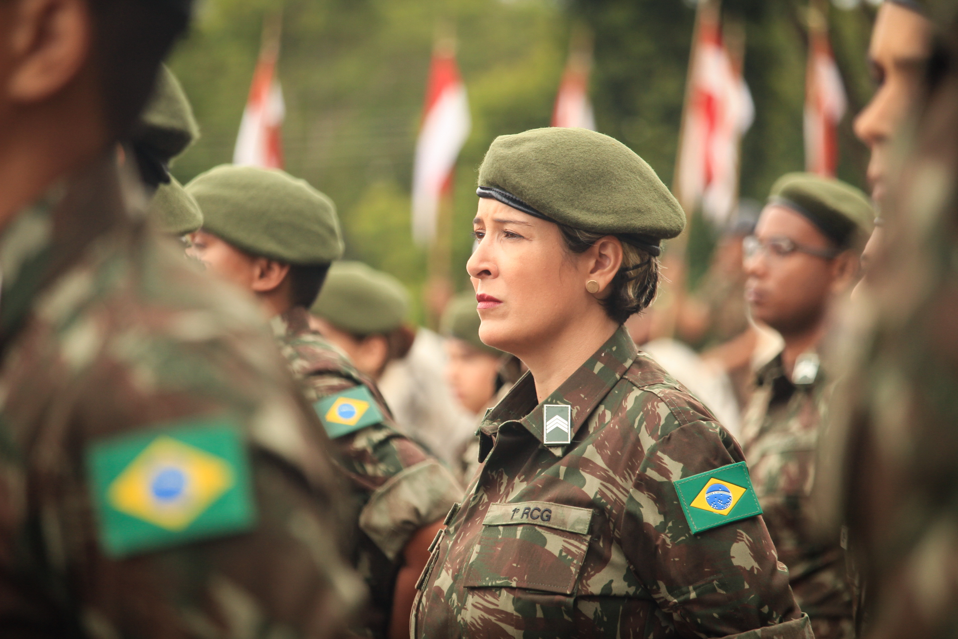 Exército Brasileiro - O 1º Grupo de Artilharia Antiaérea - Rio de  Janeiro/RJ - realiza formatura de conclusão do Estágio Básico de Sargentos  Temporários EBST 2013.